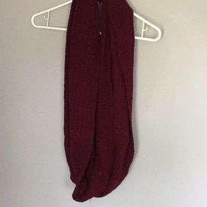 Knit infinity scarf